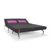 На фото: диван-кровать Skater от компании Innovation.