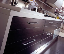 Нижний ярус: 7 советов, как организовать пространство кухонных шкафчиков