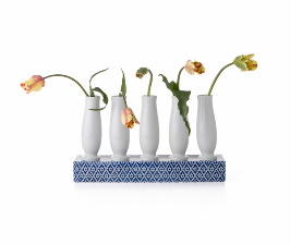 Выбор редакции: 7 ярких цветочных ваз для весеннего настроения 