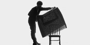 Кресло-«обманка» на фестивале Designersblock London 2009